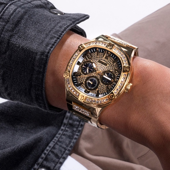 GUESS Mens Gold Tone Multi-function Watch - Picture 4 of 5